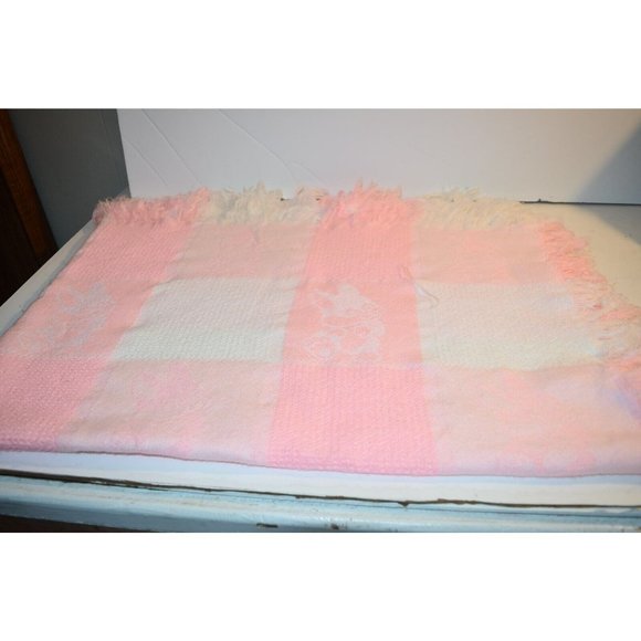 VTG Baby Blanket Pastel Pink Acrylic Fringed Knit Bunny Rabbit Waffle - Picture 4 of 5